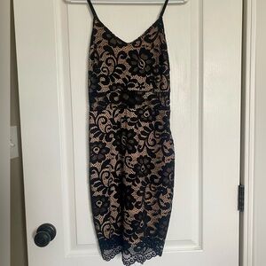 ❗️NWT❗️Lace Bodycon Dress